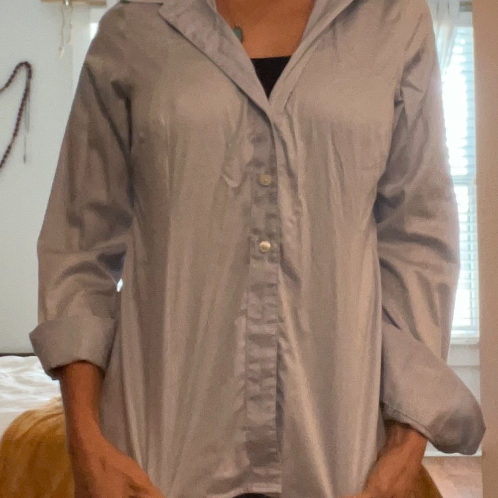 Banana republic button down, size 6